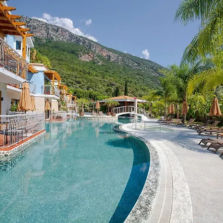 מלון La Boutique Maya 4*