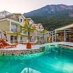 La Boutique Maya Hotel 4*