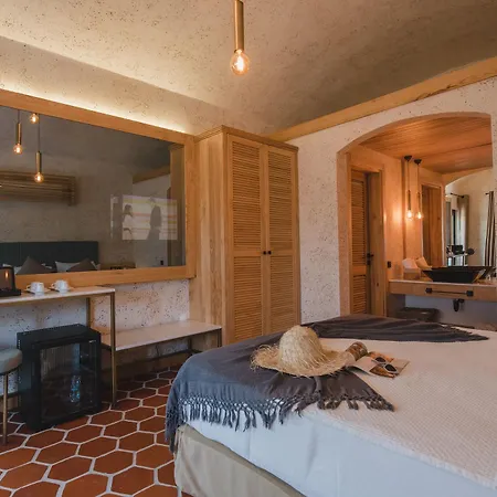 Hotel La Boutique Maya 4*