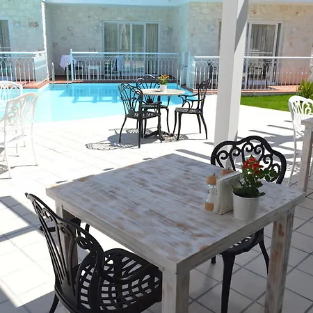 La Boutique Maya 4*