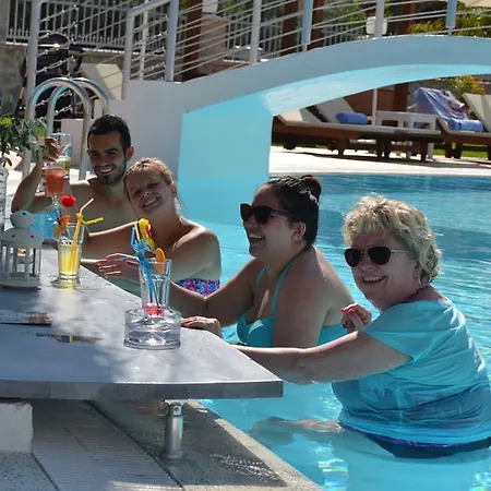 Hotel La Boutique Maya 4*