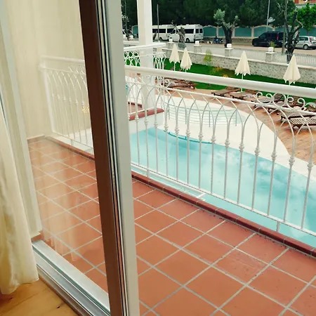 Отель La Boutique Maya 4*